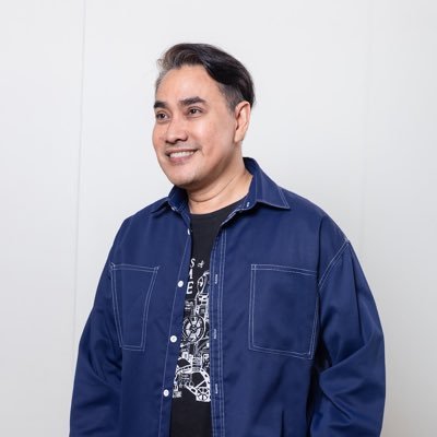 YokeeApirak's profile picture