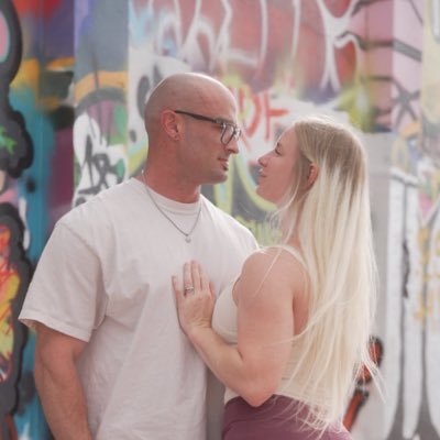 TheSwitchCouple's profile picture