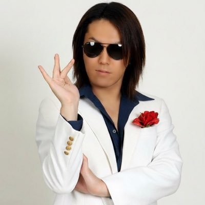 EK's profile picture