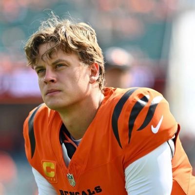 ari 🏈's profile picture