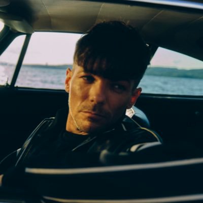 Louis Tomlinson's profile picture