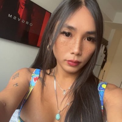 Eva Pixie 🏳️‍⚧️'s profile picture