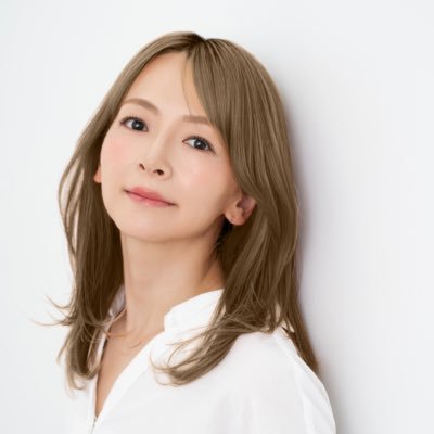 吉沢梨絵's profile picture
