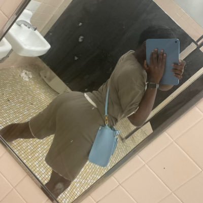 FEFE🇭🇹🏳️🌈's profile picture