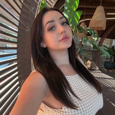 lydia love 🦋's profile picture