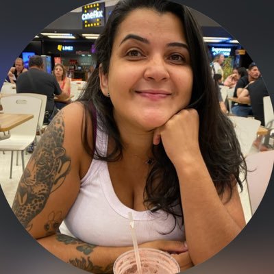 curvyteixeira's profile picture