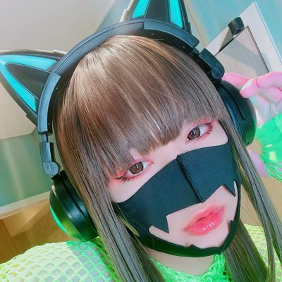 NIKUMALUYA's profile picture