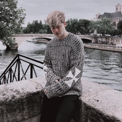 𝑨𝒏𝒅𝒆𝒓.'s profile picture