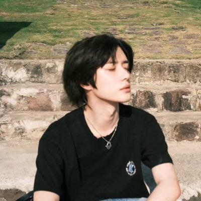 7th year: alina 𖣂's profile picture