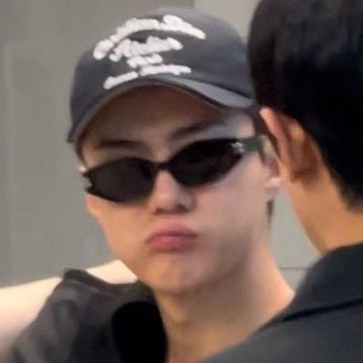 비비부𐙚˚⋆'s profile picture