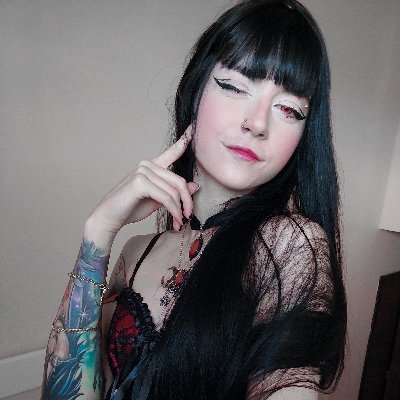 LADY (OPEN COMMISSIONS)'s profile picture