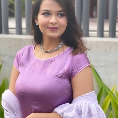 Sadia's profile picture