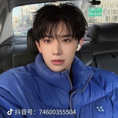weboon12's profile picture