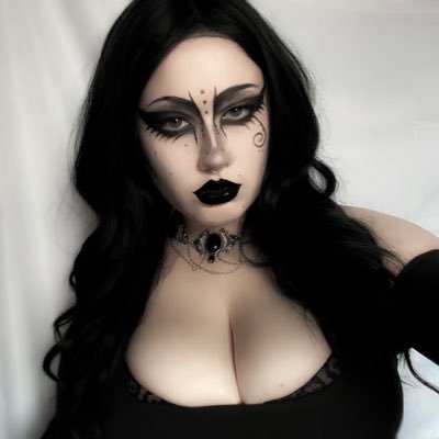 𝔏𝔦𝔞 𓆩♱𓆪's profile picture