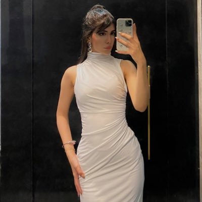 فاطی's profile picture