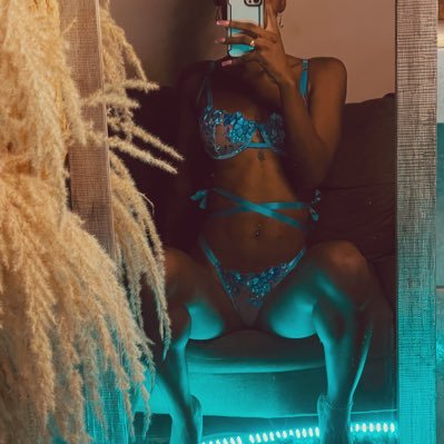 hisfavorite1996's profile picture