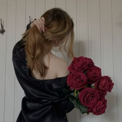 ڛـ,ـآرة آحـًـًًـًًًـًًـًـمـْـْْـْڊ's profile picture