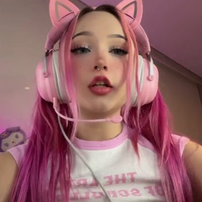 𝕱𝖆𝖇𝖎𝖎 𝕻𝖚𝖋𝖋𝖑𝖊's profile picture