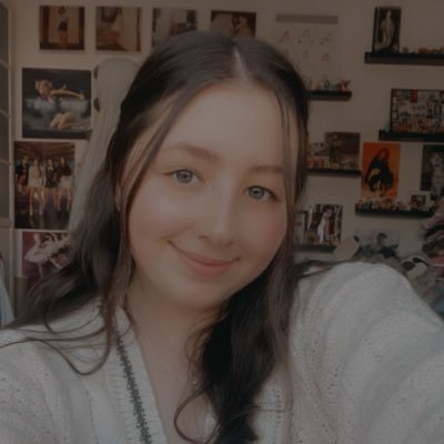 Holly❤️‍🔥 (wants to hug Tay)'s profile picture