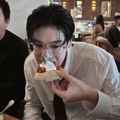 p!ng*'s profile picture