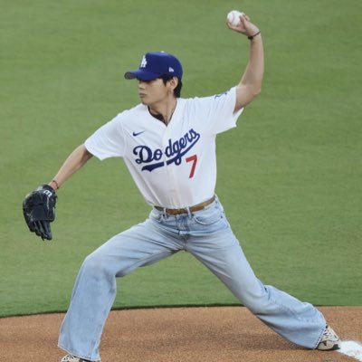 T.H. Kim's profile picture