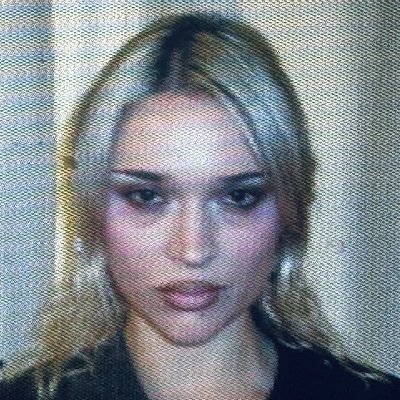 Lolo Zouaï's profile picture