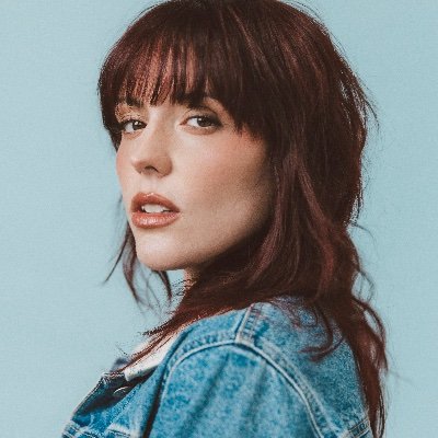 Amber Lee Connors's profile picture