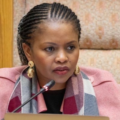 Khusela Diko🇿🇦's profile picture