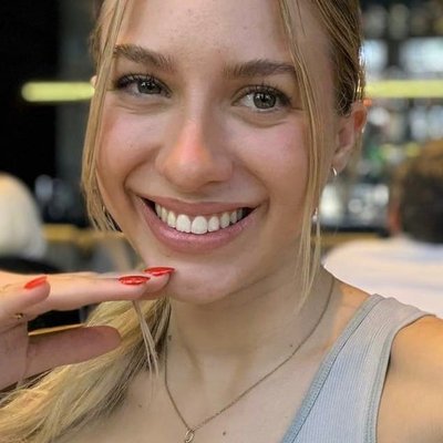 alynahhuwelch's profile picture