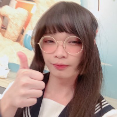 沈迷終末地的壓路機's profile picture