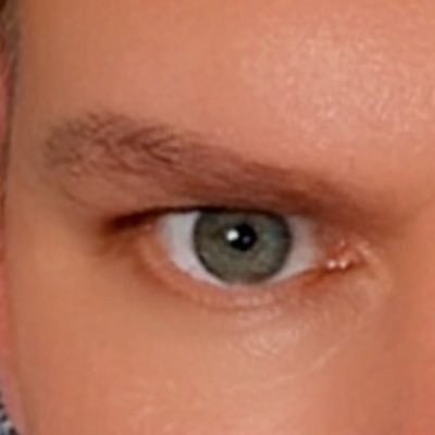 TosTjom's profile picture