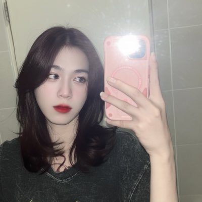Txrvis (สาวสอง)'s profile picture