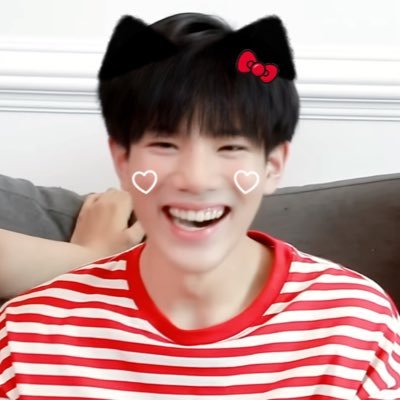 ดอกไม้ไฟ ─ .ᢉ𐭩⋆🌻🍋's profile picture