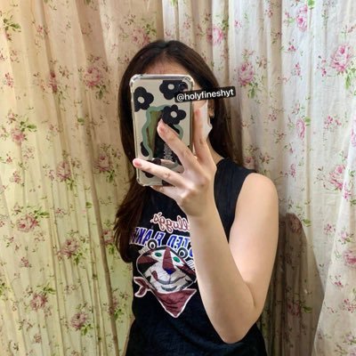 Velincia's profile picture