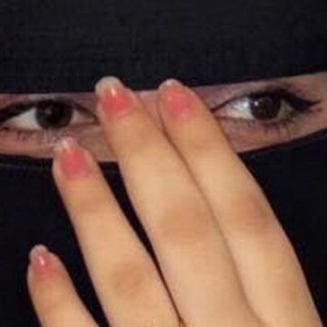 zei2na's profile picture