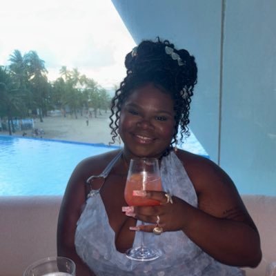 simplyseryn's profile picture