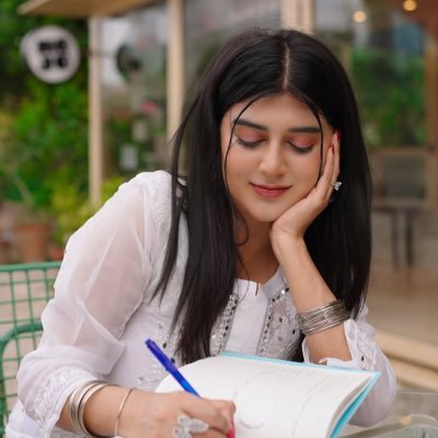 Komal Shahid's profile picture