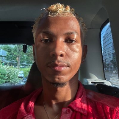 Julian's profile picture
