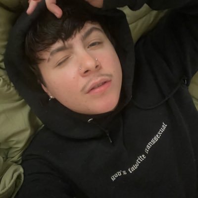 aj 🧷's profile picture