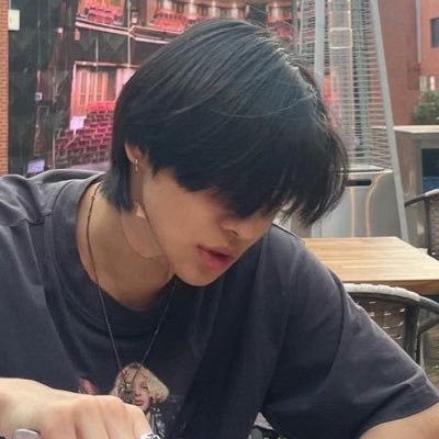 2leo02's profile picture