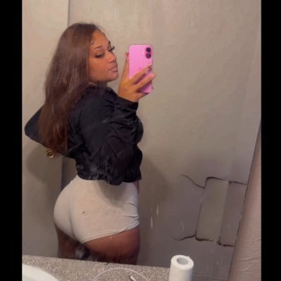 NicoleeTylerr's profile picture