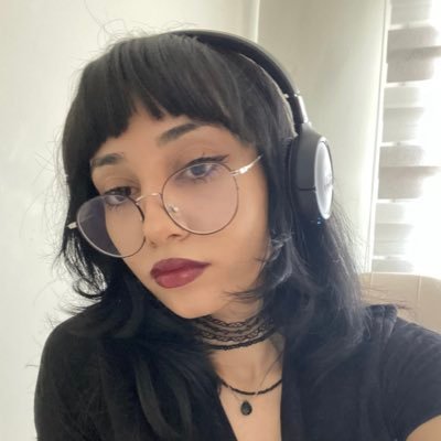nue ★༄'s profile picture