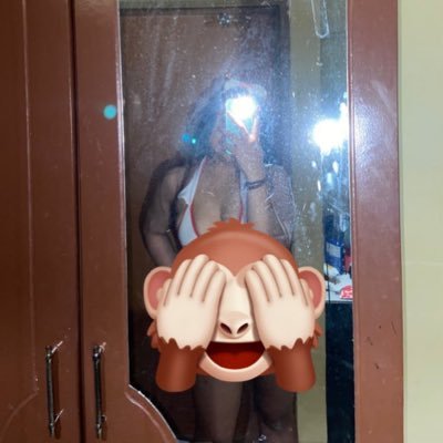r's profile picture