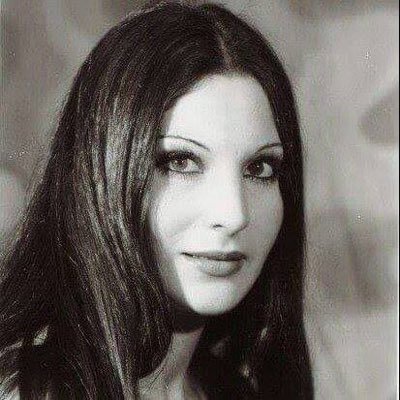 astooratbisha's profile picture