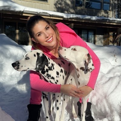 AmandaCerny's profile picture
