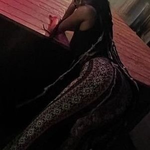 Queen EL's profile picture