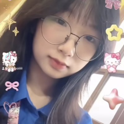emlinh Long Biên's profile picture