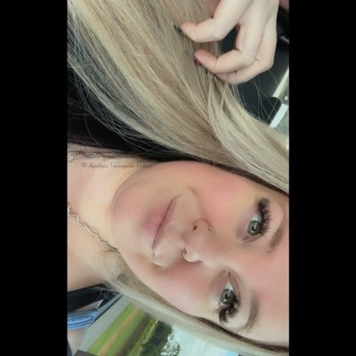 ✨🖤Julia 🖤✨'s profile picture