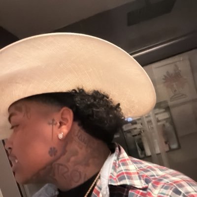 TWitDa9ine's profile picture