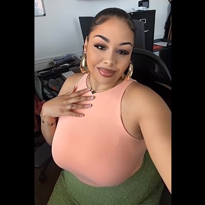 Sandra 🦋's profile picture